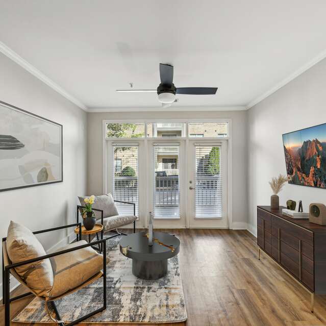 Drift Dunwoody - Renovated Apartments in Dunwoody, GA - Living Room