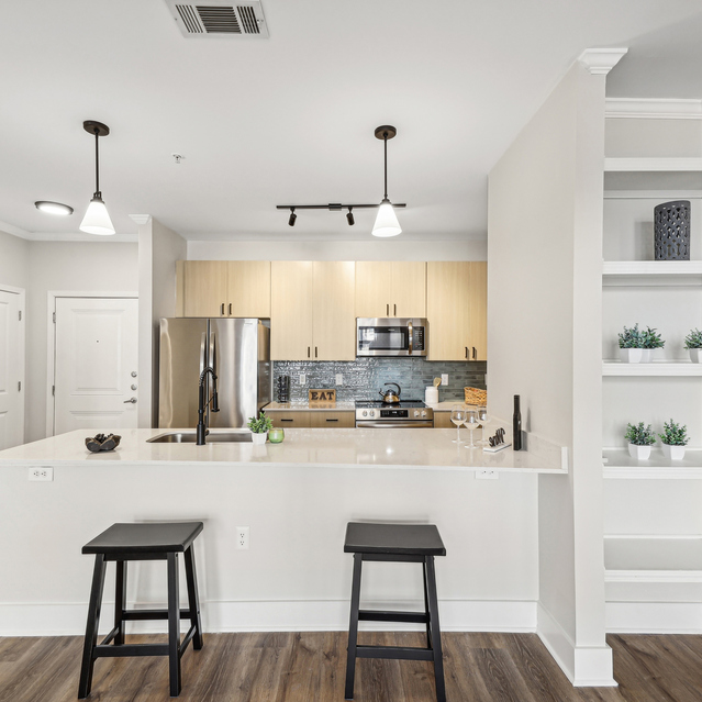 Drift Dunwoody - Renovated Apartments in Dunwoody, GA